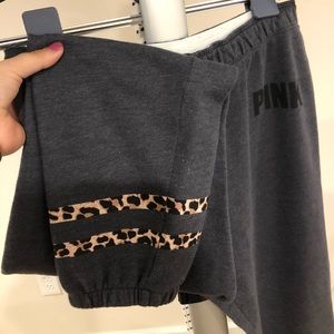 Victoria’s Secret PINK sweatpants w/leopard